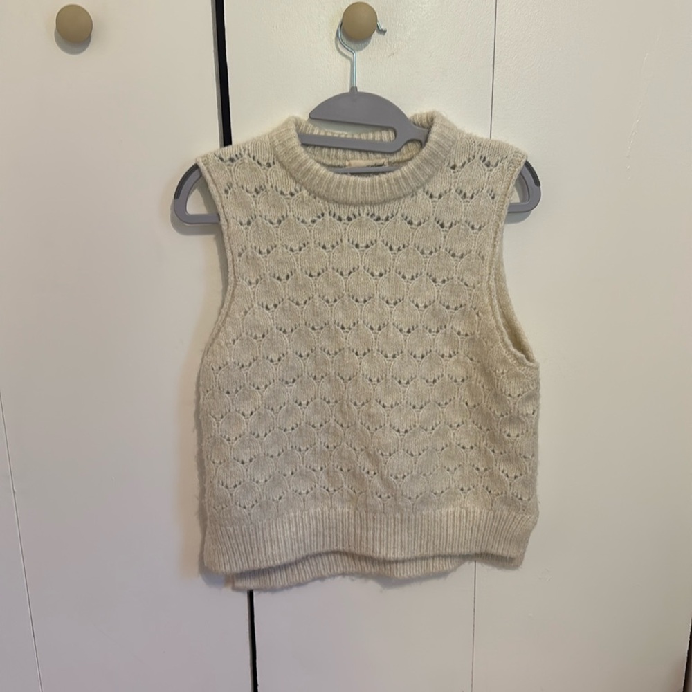 Target white tank sweater size XS